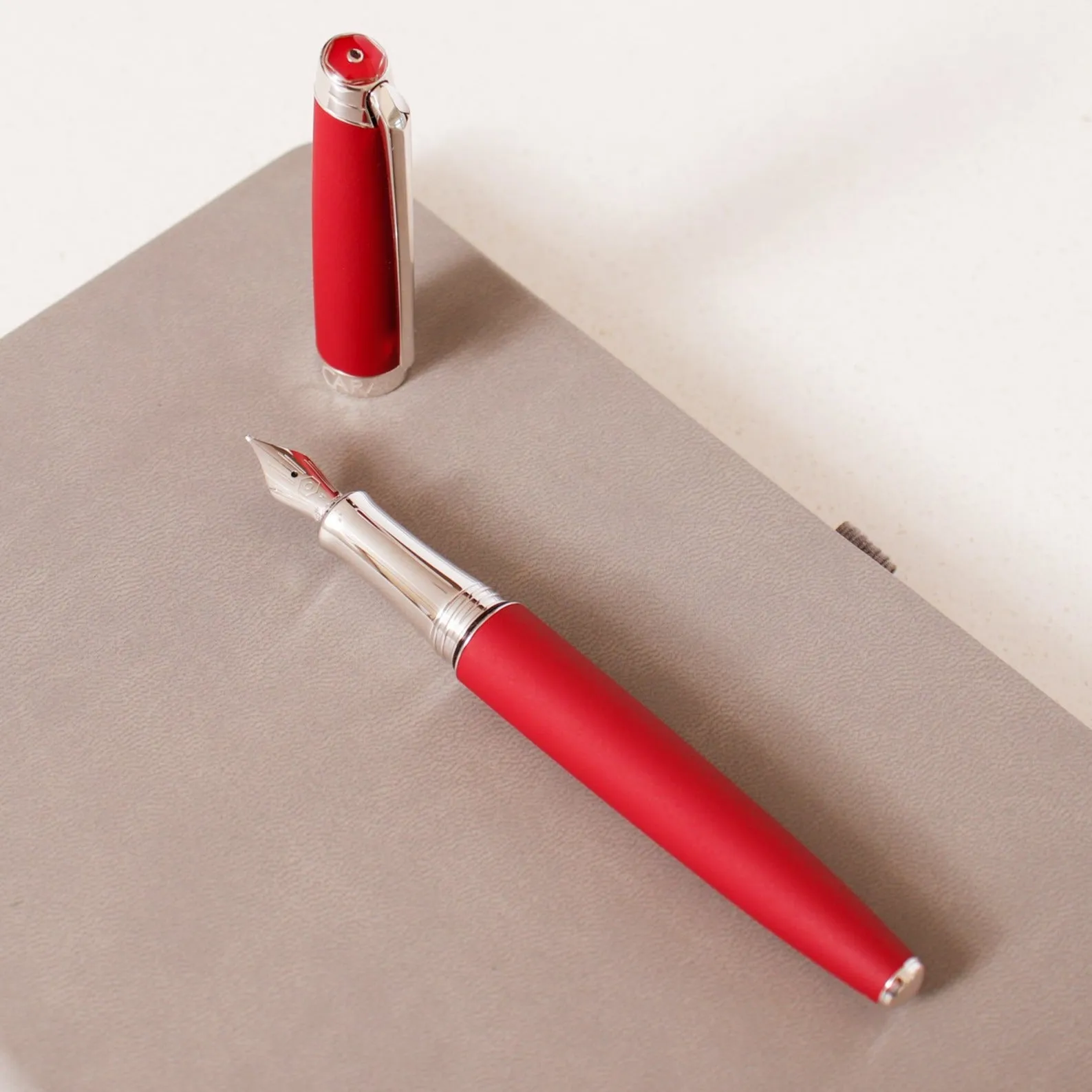 Caran D'Ache Leman V2 Burgundy Fountain Pen