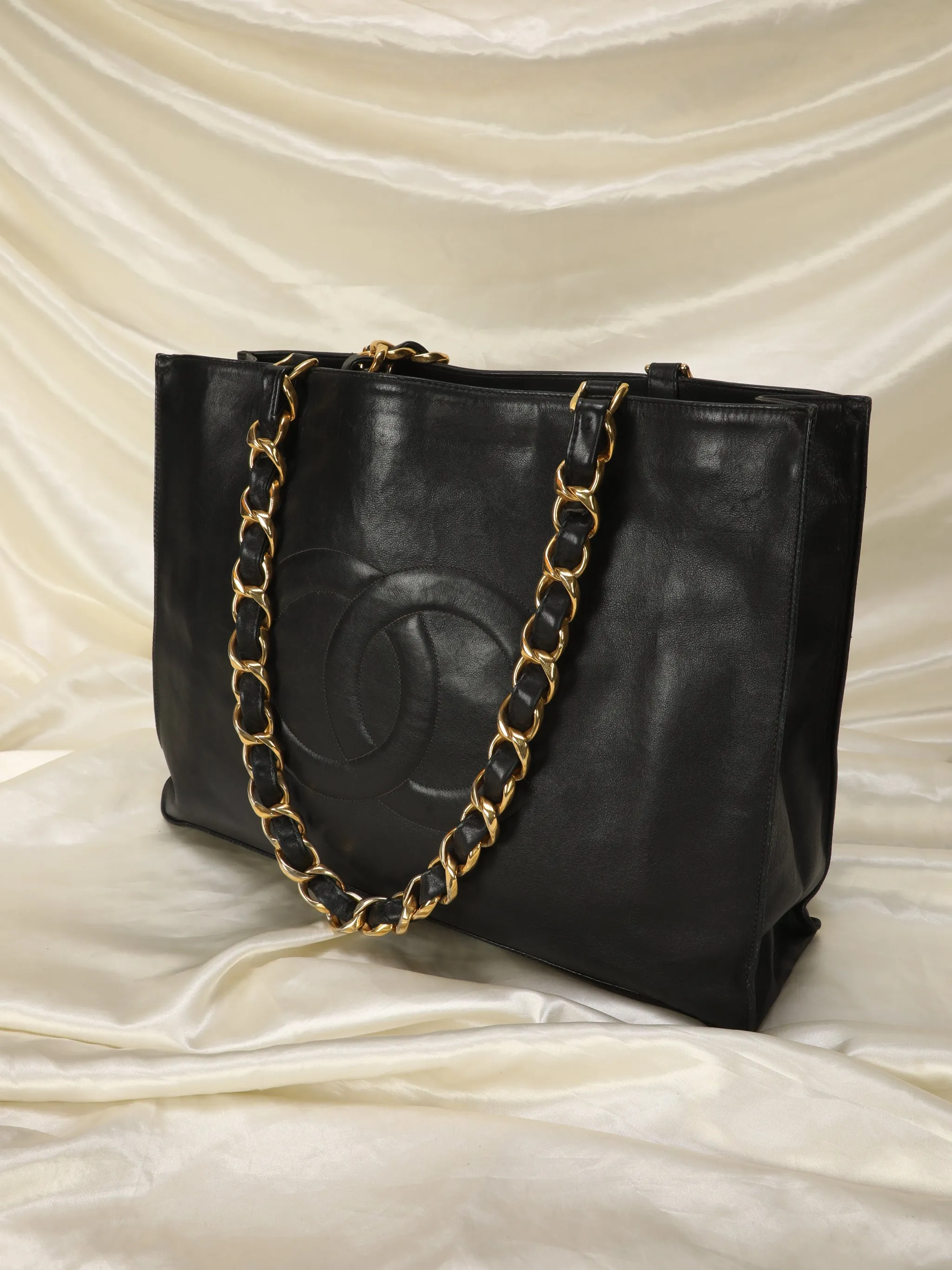 CL Lambskin Timeless Chain Tote